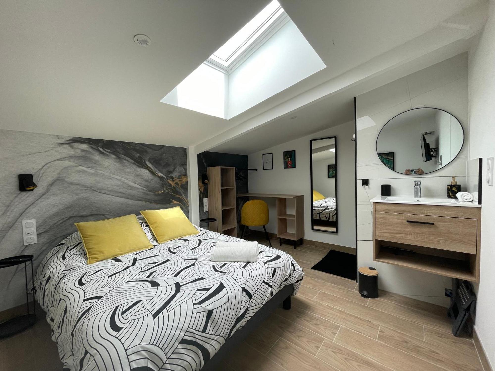Residence Tamaris Loft House La Meziere Eksteriør billede
